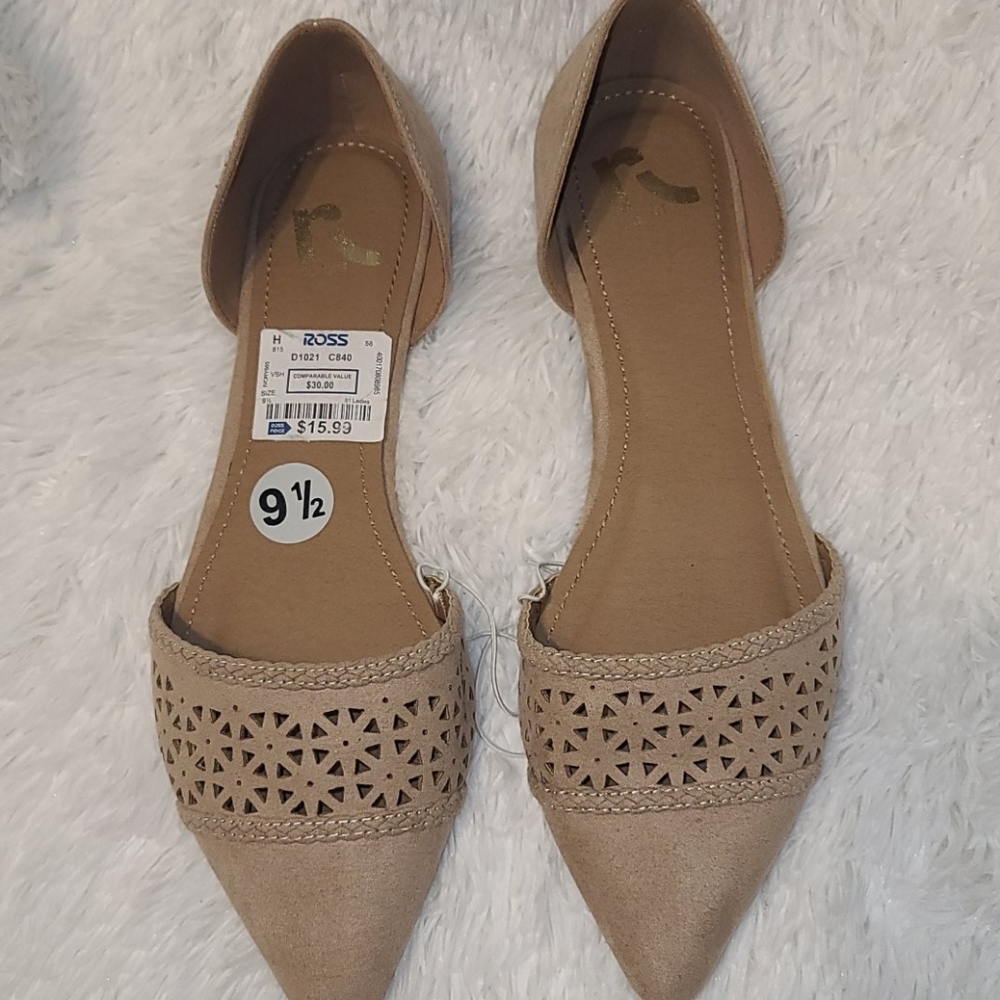 NWT- Tan Flats
